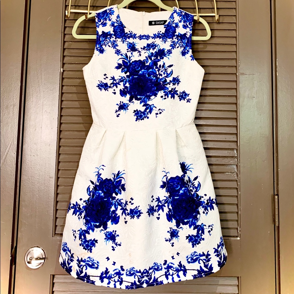 OASQP Blue & White Floral Jacquard Dress